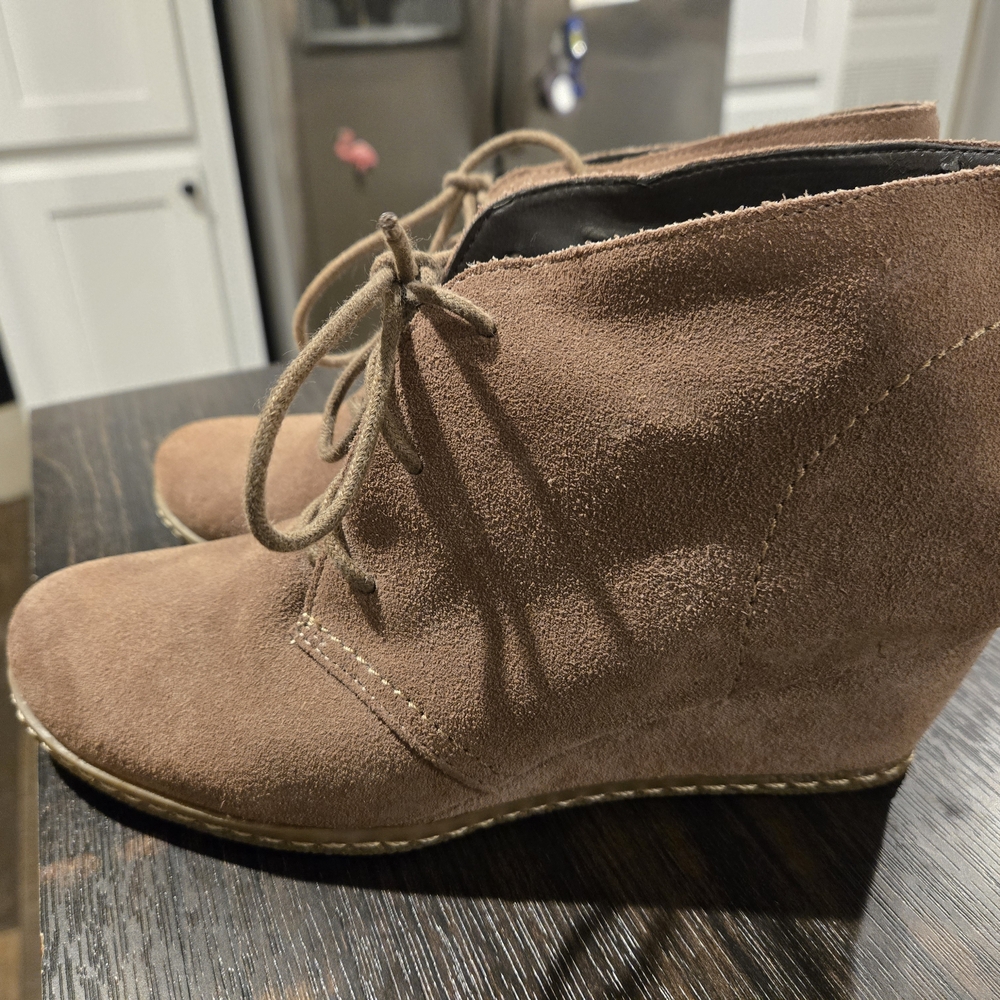 Franco Sarto Brown Suede Wedge Womens Boots Size 7